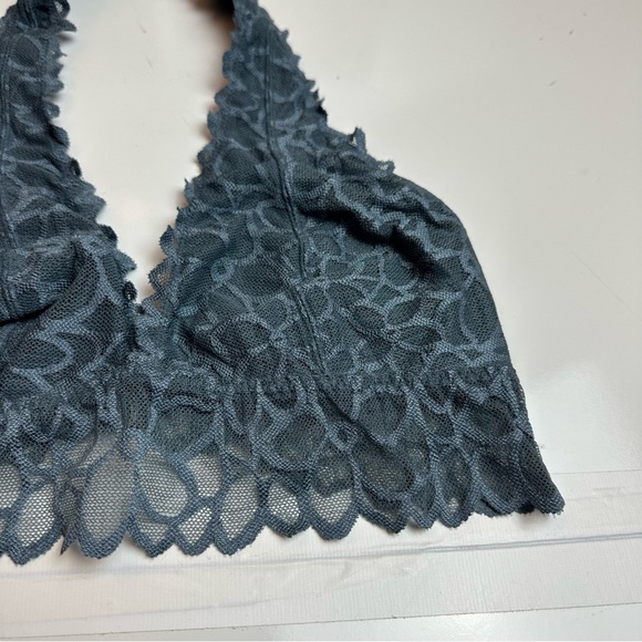 PINK Victoria's Secret Gray Lace Bralette halter - Picture 2 of 6